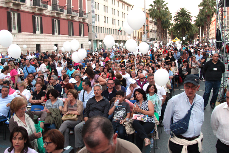 10 piazze per 10 comandamenti - Bari - 15.06.2013_011