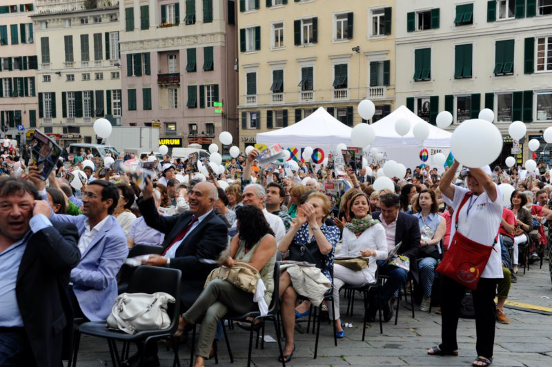 10 piazze per 10 comandamenti - Genova 22.06.13_008