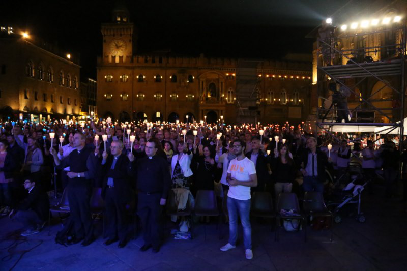 10 piazze per 10 comandamenti a Bologna_042