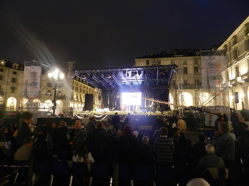 10 piazze per 10 comandamenti a Torino_001