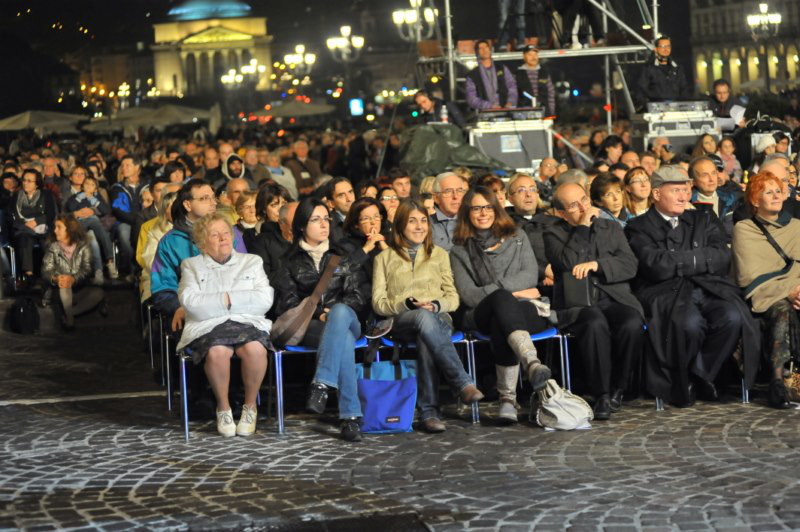 10 piazze per 10 comandamenti a Torino_042