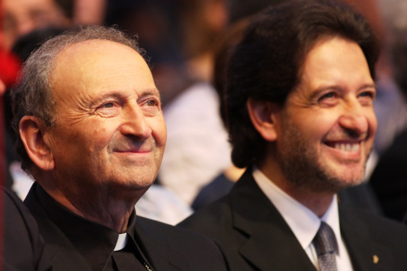 Mons. Cacucci e il presidente Martinez